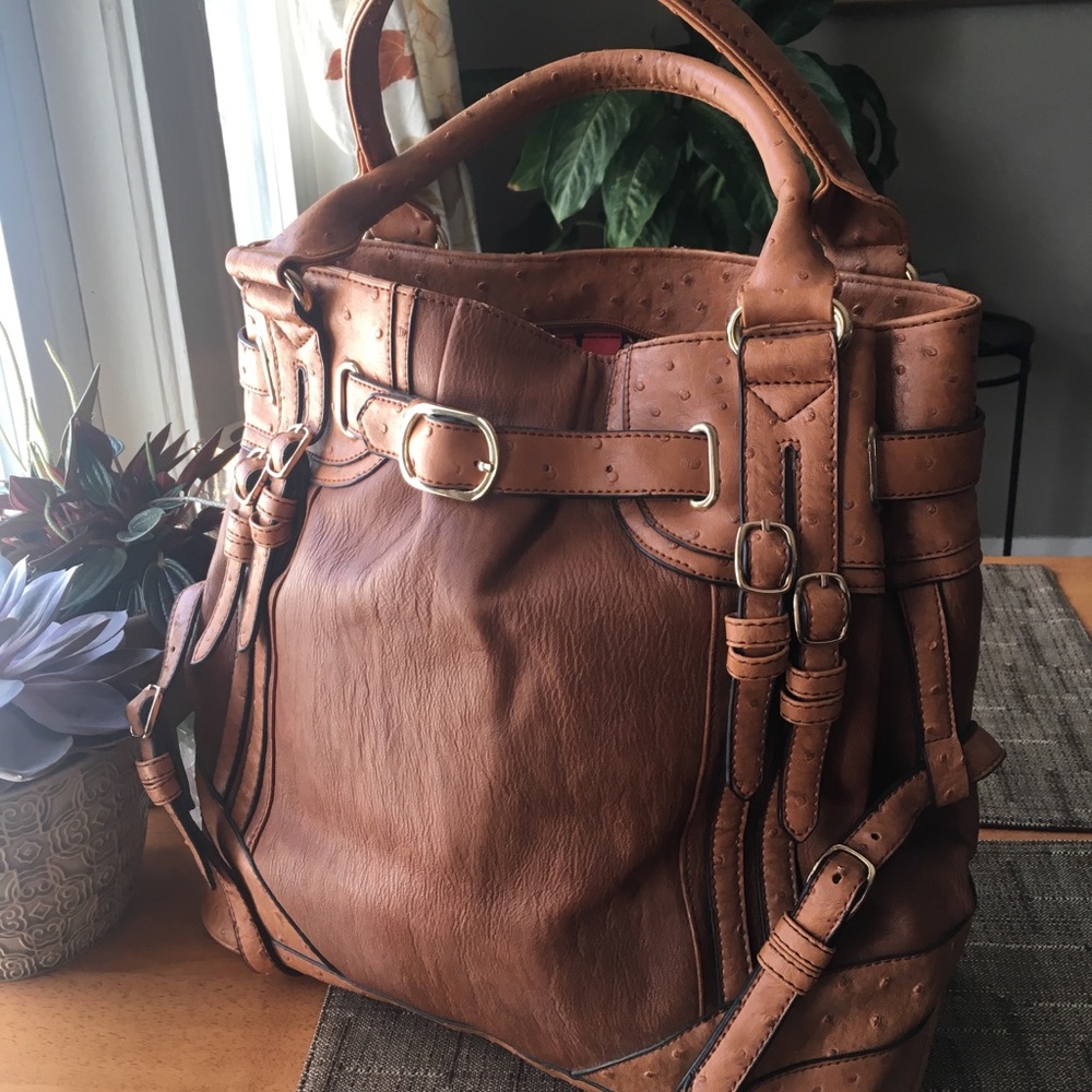 Urban Expressions vegan leather bag